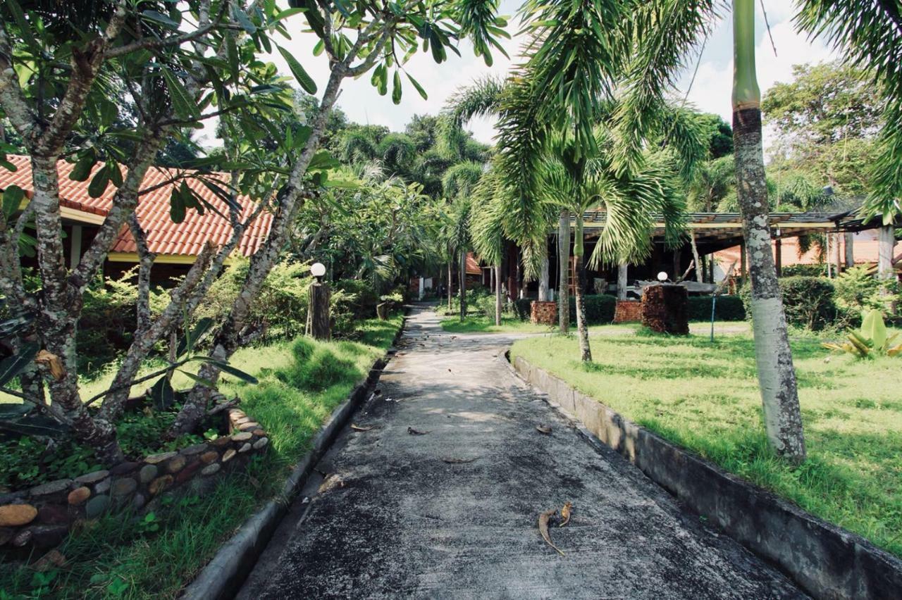 Adang Island Resort Koh Lipe Exterior foto